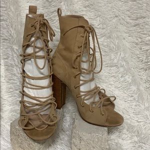 Lola Shoetique Lace Up Ankle Heel